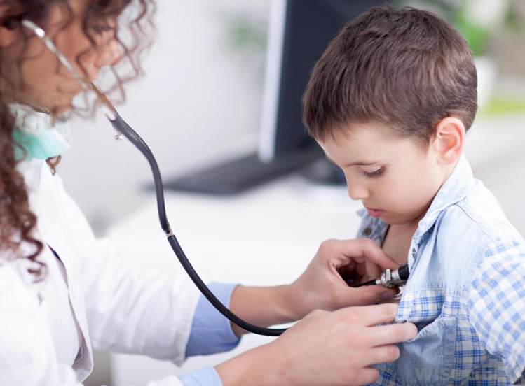 when to meet a doctor in cold and cough of children and babies किन स्थितियों में डॉक्टर से मिला चाहिए